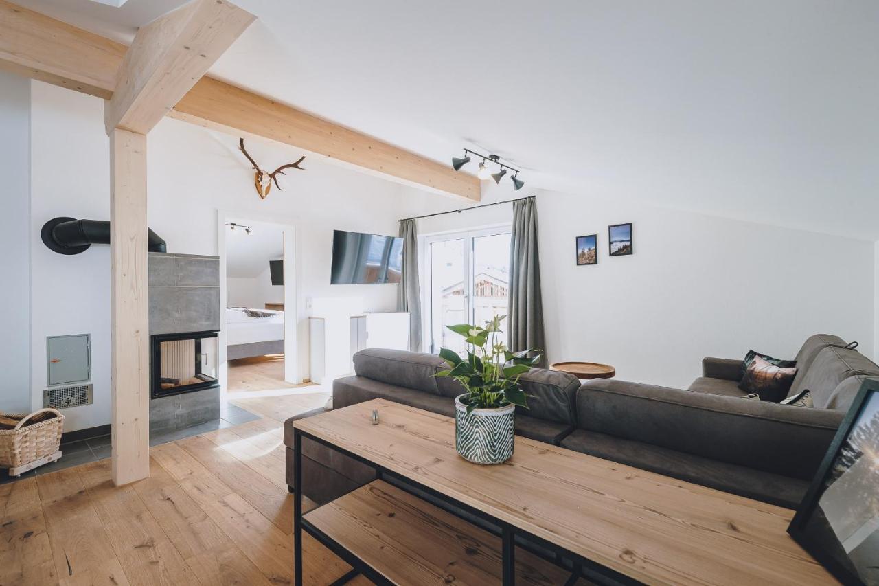 M1 - Mountain Living